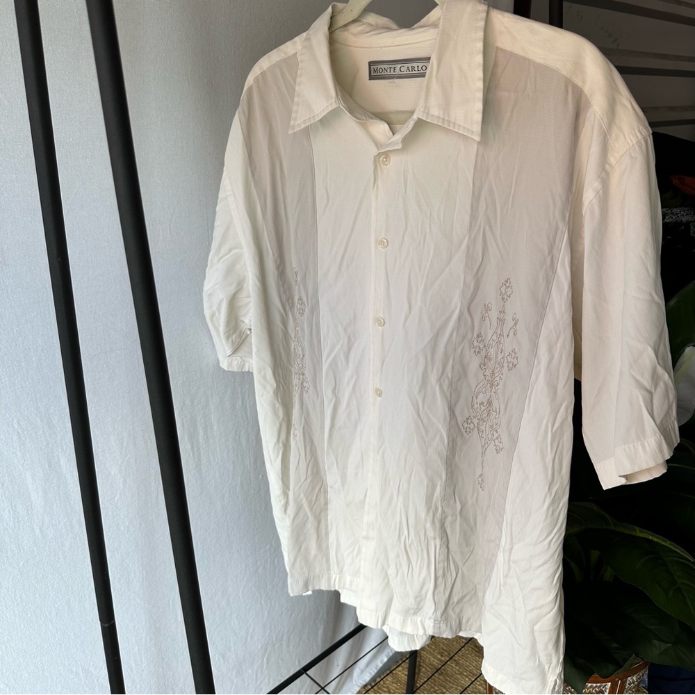 Monte Carlo Cream Embroidered Button Down / Size XL (46/48)